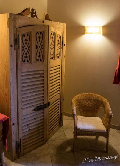 L'Atterrissage Bed & Breakfast Santes Exterior photo